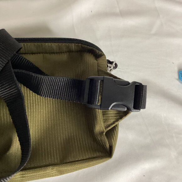 Jansport Jenson Fanny Pack – Retro Green Belt Bag, Unisex Utility Style” - Picture 4 of 4